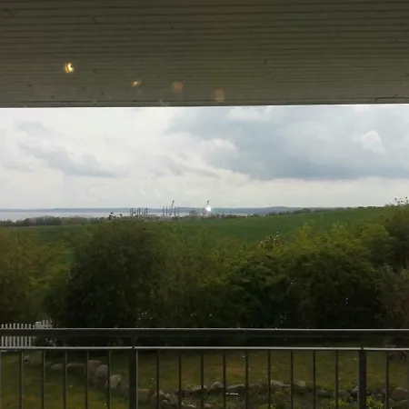 Апартаменты Ferienwohnung Ostseeblick 3 Und 4